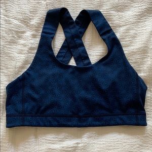 lulu lemon sports bra !!